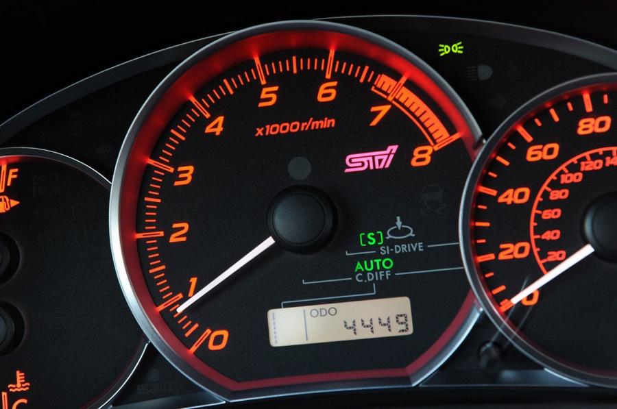  Subaru Impreza WRX STi Sedan 2011 года  (фото 28 из 81)